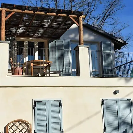 Holiday home Il Fienile Govone